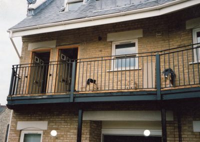 B4 Balcony with Supports and Landing